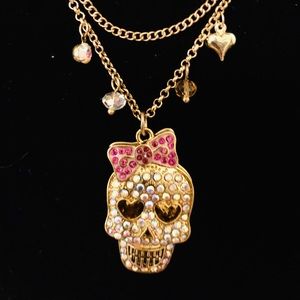 BETSEY JOHNSON SKULL ROSE NECKLACE